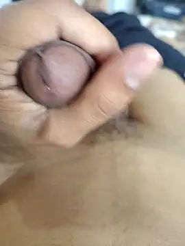 Snapshot of TwinklyBasket897 chatting on February 19, 2026, 4:19 am TwinklyBasket897 online show from February 19, 2026, 4:19 am