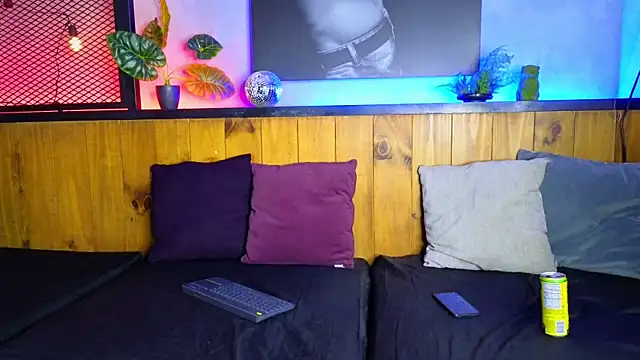 isaac grimm online show from March 21, 2026, 2:27 am