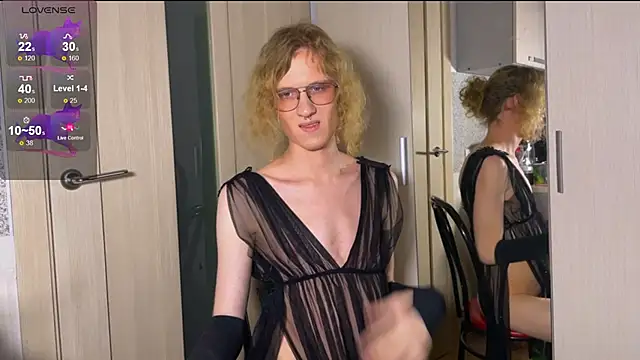 Snapshot of Avery_adam chatting on February 20, 2026, 10:54 pm Avery adam online show from February 20, 2026, 10:54 pm