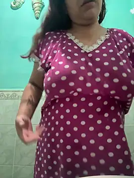 Snapshot of Kittysweet2001 chatting on December 22, 2025, 5:04 am Kittysweet2001 online show from December 22, 2025, 5:04 am