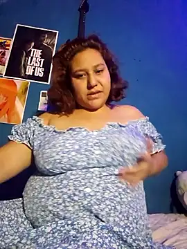 Snapshot of Kittysweet2001 chatting on January 18, 2026, 5:22 am Kittysweet2001 online show from January 18, 2026, 5:22 am