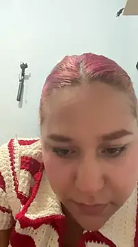 Kittysweet2001 online show from May 9, 2026, 7:35 am