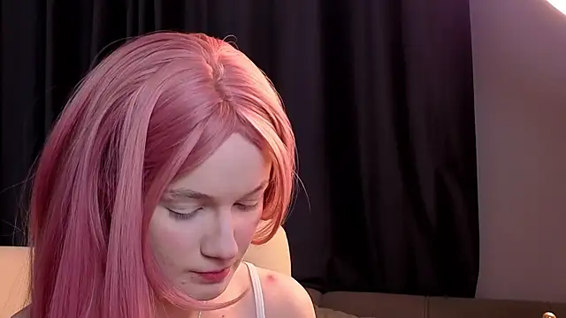 Kitty smalltits online show from January 13, 2026, 4:29 am