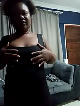 VanityXX online show from December 16, 2025, 7:41 pm