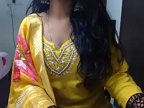 Snapshot of Khushiii_ chatting on December 16, 2025, 7:24 am Khushiii online show from December 16, 2025, 7:24 am