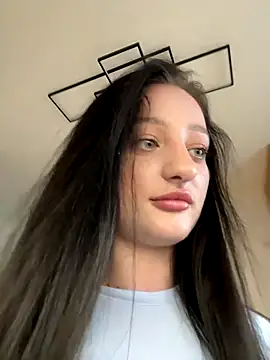 Monika Song online show from December 2, 2025, 11:04 am