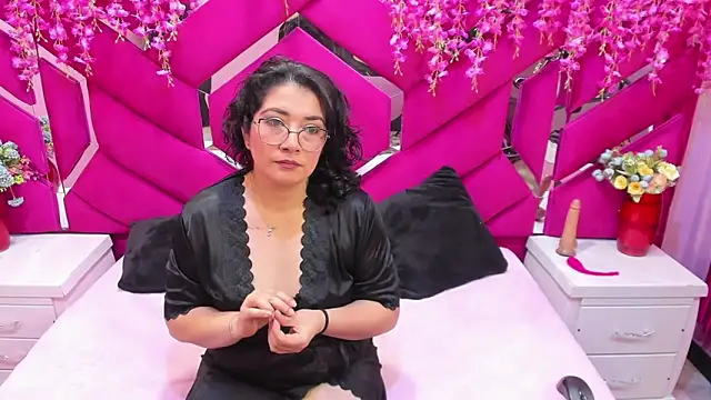 Snapshot of Alexa_Sanz chatting on December 5, 2025, 7:32 pm Alexa Sanz online show from December 5, 2025, 7:32 pm