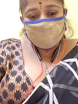 Snapshot of Thanmaya22 chatting on November 30, 2025, 10:52 am Thanmaya22 online show from November 30, 2025, 10:52 am