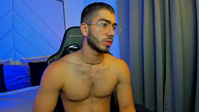 Snapshot of Franco_banderas chatting on December 2, 2025, 12:21 pm Franco banderas online show from December 2, 2025, 12:21 pm