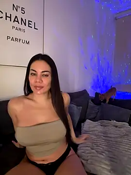 AsianDreamx online show from December 4, 2025, 8:06 pm