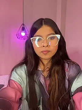 Snapshot of Scarletrose_ chatting on December 2, 2025, 8:04 pm Scarletrose online show from December 2, 2025, 8:04 pm