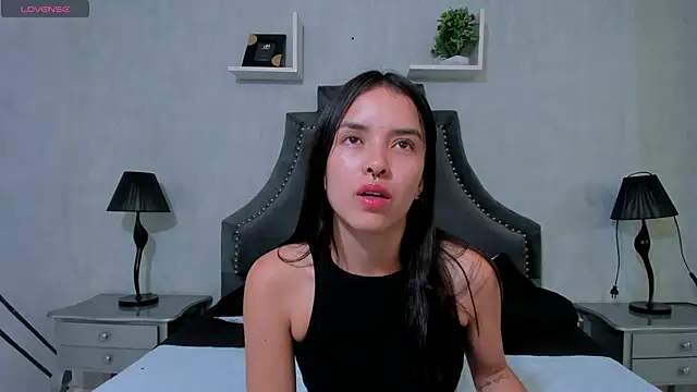 Cherrybombs  online show from January 15, 2026, 1:26 pm