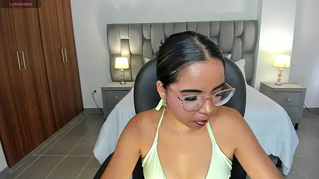 alana martiins online show from May 29, 2026, 7:12 pm