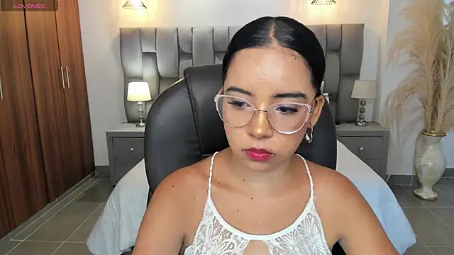 alana martiins online show from July 9, 2026, 6:56 pm