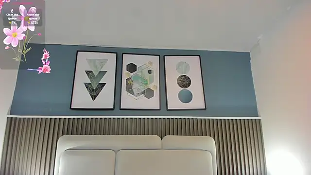 Miia cute18 online show from April 16, 2026, 11:22 am