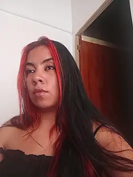 Snapshot of mia_torress_ chatting on December 19, 2025, 4:36 pm mia torress online show from December 19, 2025, 4:36 pm