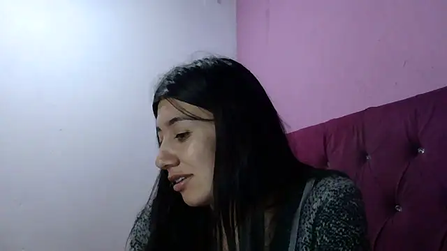 TaylorLove- online show from December 21, 2025, 1:02 am