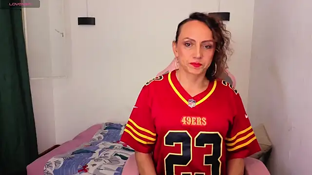 Snapshot of Ivonne_ferrer__ chatting on December 4, 2025, 2:32 am Ivonne ferrer online show from December 4, 2025, 2:32 am