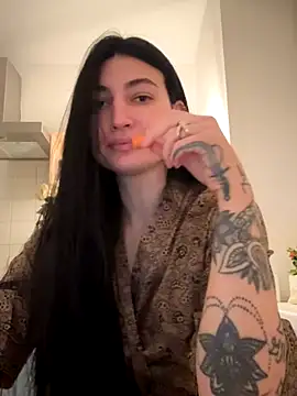 Snapshot of Ruby_yy chatting on December 3, 2025, 6:17 pm Ruby yy online show from December 3, 2025, 6:17 pm