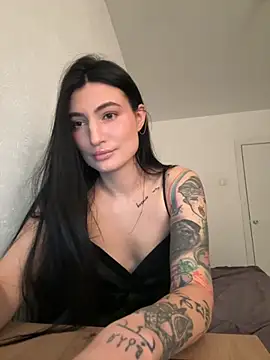 Snapshot of Ruby_yy chatting on December 4, 2025, 6:49 pm Ruby yy online show from December 4, 2025, 6:49 pm