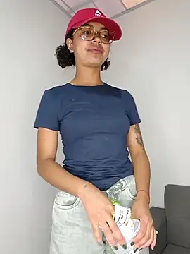   VioletaHeaven   online show from February 14, 2026, 10:06 pm