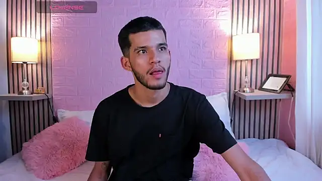 dear lover1 online show from December 14, 2025, 8:35 pm