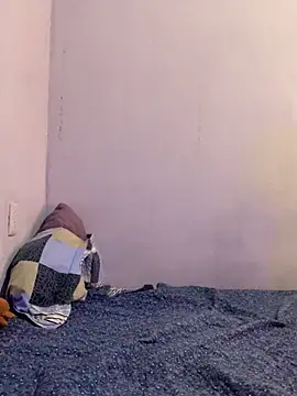 Snapshot of Arely-L1 chatting on February 7, 2026, 6:44 pm Arely-L1 online show from February 7, 2026, 6:44 pm