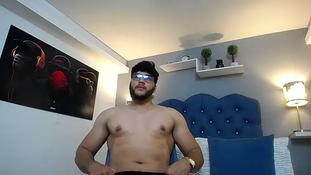 Snapshot of mike_foxxx_ chatting on November 30, 2025, 3:32 am mike foxxx online show from November 30, 2025, 3:32 am