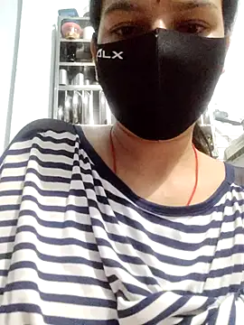 Snapshot of RADHIKA-1143 chatting on December 4, 2025, 6:38 pm RADHIKA-1143 online show from December 4, 2025, 6:38 pm