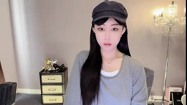 Miahave online show from December 14, 2025, 1:44 am