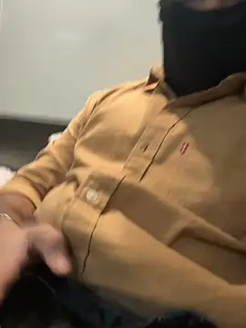 BlahNextDoor online show from December 3, 2025, 5:00 pm