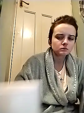 Snapshot of Amy01112 chatting on February 4, 2026, 9:31 pm Amy01112 online show from February 4, 2026, 9:31 pm