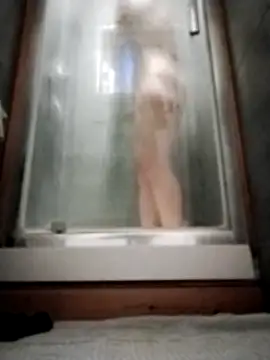 Snapshot of Amy01112 chatting on February 18, 2026, 5:42 pm Amy01112 online show from February 18, 2026, 5:42 pm