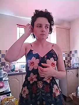 Amy01112 online show from June 19, 2026, 2:10 pm