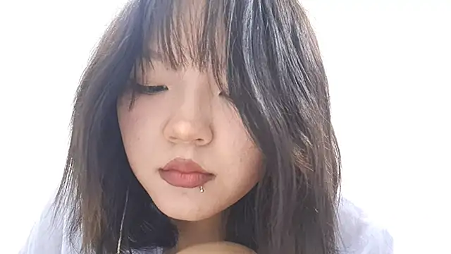 Snapshot of MeowMiaMeow chatting on December 4, 2025, 5:10 pm MeowMiaMeow online show from December 4, 2025, 5:10 pm