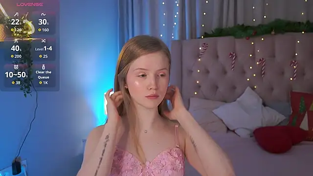 LilianHoward online show from January 11, 2026, 12:32 pm