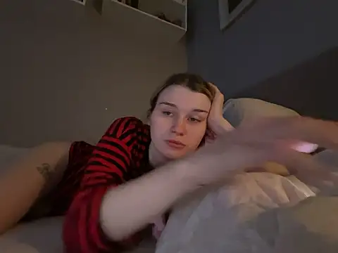 Snapshot of givemepleasing chatting on January 11, 2026, 7:24 am givemepleasing online show from January 11, 2026, 7:24 am