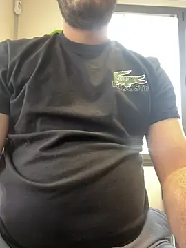grosqueue3838 online show from May 18, 2026, 9:15 am