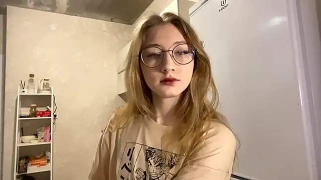 Snapshot of MargyDejong chatting on December 5, 2025, 3:09 pm MargyDejong online show from December 5, 2025, 3:09 pm