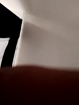 Snapshot of souseu83 chatting on December 15, 2025, 6:23 pm souseu83 online show from December 15, 2025, 6:23 pm