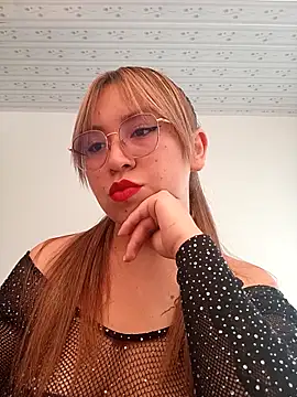 Snapshot of Megan_Lopez chatting on December 16, 2025, 8:58 pm Megan Lopez online show from December 16, 2025, 8:58 pm