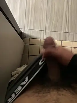 Snapshot of serg1io chatting on February 23, 2026, 5:16 am serg1io online show from February 23, 2026, 5:16 am