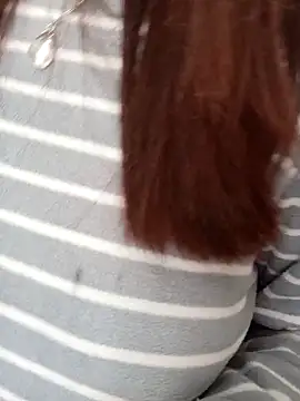 gatitachula93 online show from March 26, 2026, 12:44 pm