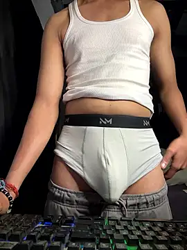 Snapshot of fitboy_xxx chatting on January 8, 2026, 12:13 am fitboy xxx online show from January 8, 2026, 12:13 am