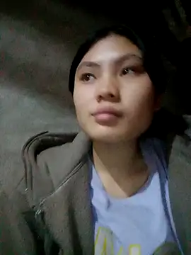 Snapshot of Hilary-123 chatting on December 4, 2025, 8:01 am Hilary-123 online show from December 4, 2025, 8:01 am