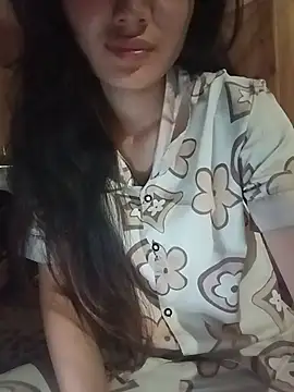 Snapshot of Hilary-123 chatting on July 5, 2026, 2:07 am Hilary-123 online show from July 5, 2026, 2:07 am
