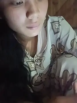 Snapshot of Hilary-123 chatting on July 23, 2026, 11:13 pm Hilary-123 online show from July 23, 2026, 11:13 pm