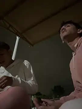 Snapshot of Latin_boys79 chatting on December 17, 2025, 5:57 am Latin boys79 online show from December 17, 2025, 5:57 am