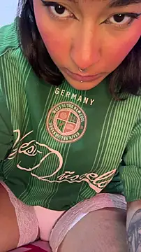 FAIRY  HOTT online show from December 14, 2025, 6:01 pm