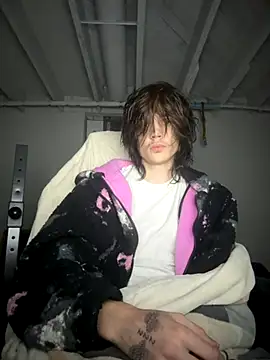 Snapshot of DkAuxier1 chatting on December 2, 2025, 11:23 pm DkAuxier1 online show from December 2, 2025, 11:23 pm